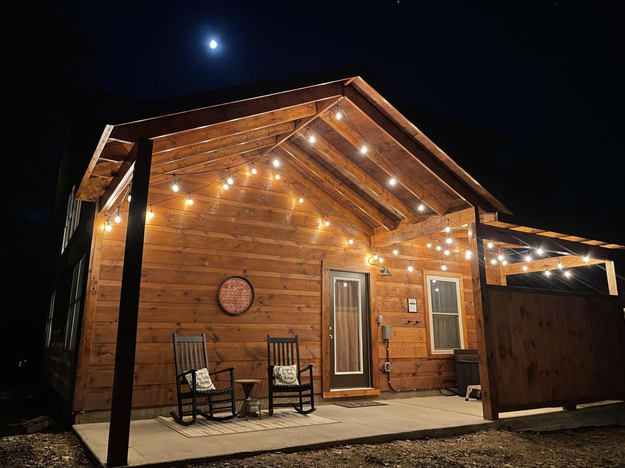 Fully Loaded Cabin In Heart Of Pigeon Forge Exterior photo